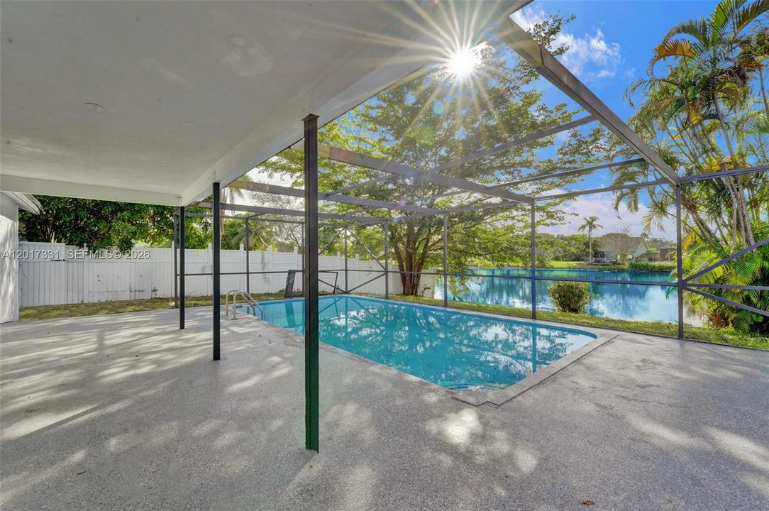 For Sale: $675,000 (3 beds, 2 baths, 1560 Square Feet)
