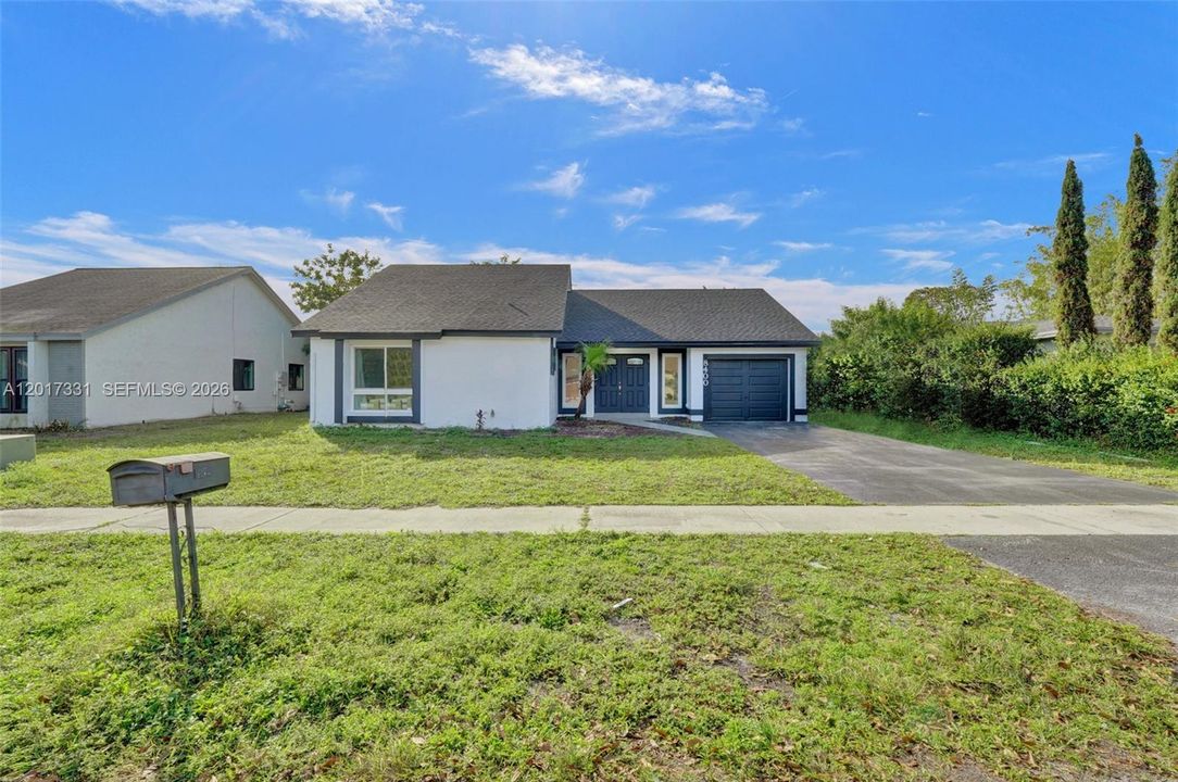 For Sale: $675,000 (3 beds, 2 baths, 1560 Square Feet)