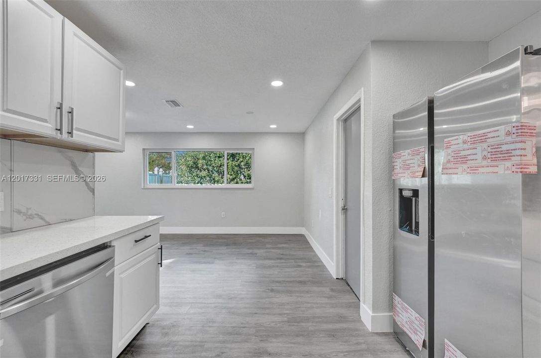 For Sale: $675,000 (3 beds, 2 baths, 1560 Square Feet)