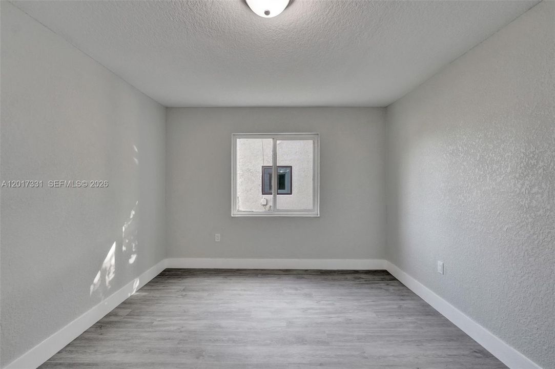 For Sale: $675,000 (3 beds, 2 baths, 1560 Square Feet)