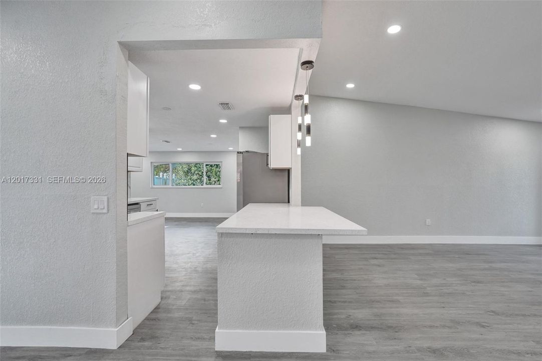 For Sale: $675,000 (3 beds, 2 baths, 1560 Square Feet)
