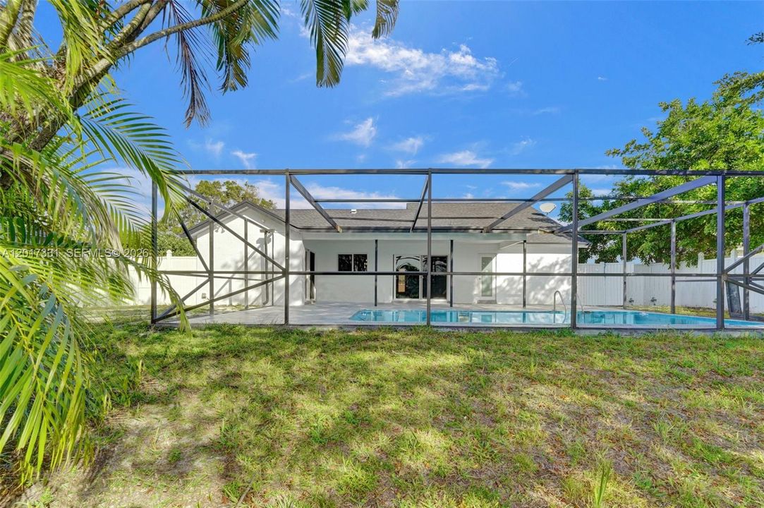 For Sale: $675,000 (3 beds, 2 baths, 1560 Square Feet)