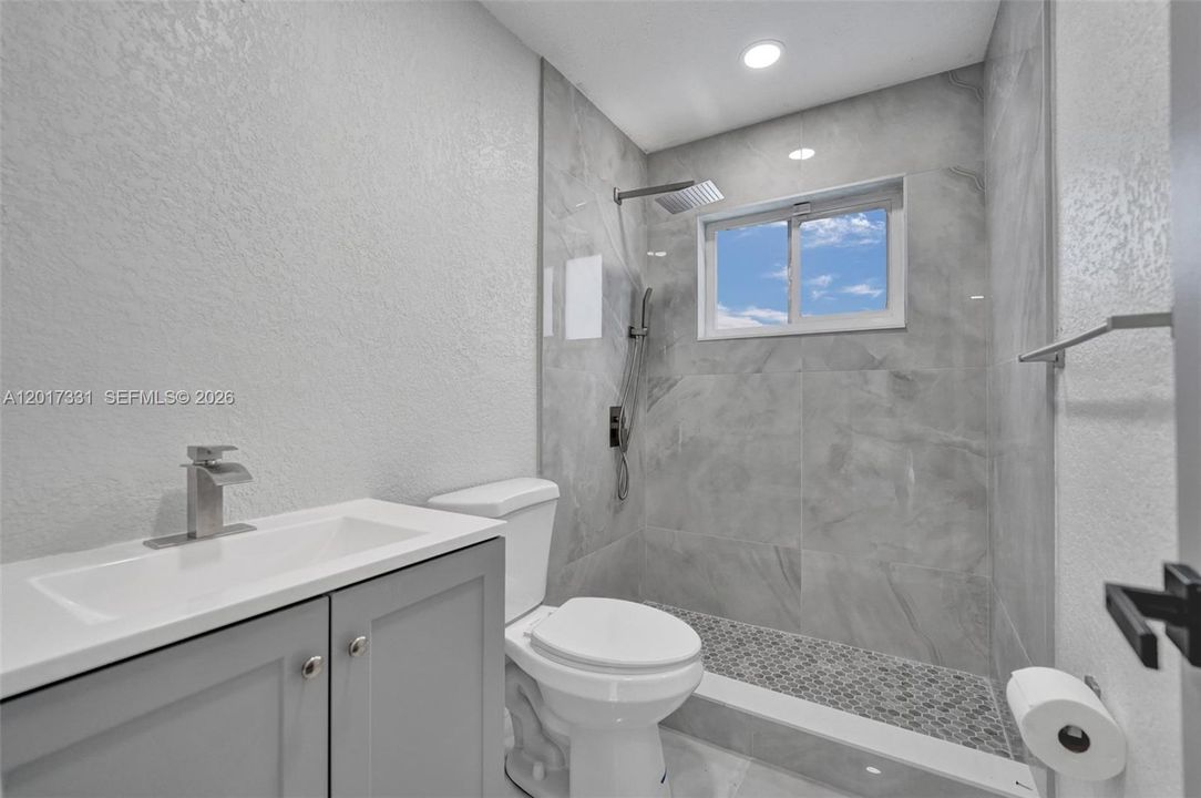 For Sale: $675,000 (3 beds, 2 baths, 1560 Square Feet)