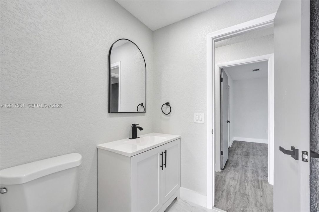 For Sale: $675,000 (3 beds, 2 baths, 1560 Square Feet)