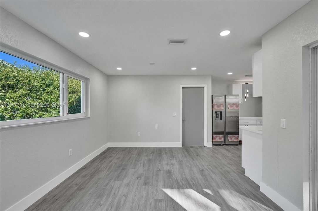 For Sale: $675,000 (3 beds, 2 baths, 1560 Square Feet)