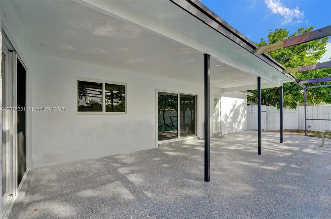 For Sale: $675,000 (3 beds, 2 baths, 1560 Square Feet)