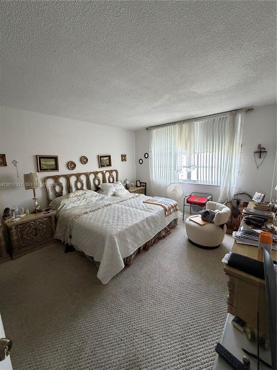 For Sale: $189,500 (2 beds, 2 baths, 1058 Square Feet)