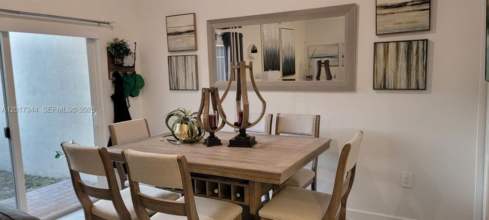 Recientemente alquilado: $2,750 (3 camas, 2 baños, 1460 Pies cuadrados)