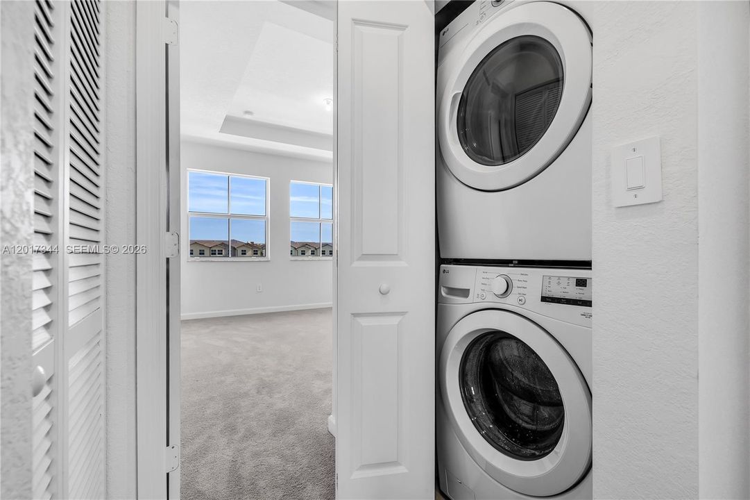Recientemente alquilado: $2,750 (3 camas, 2 baños, 1460 Pies cuadrados)