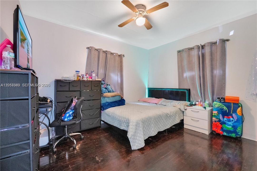 For Sale: $580,000 (0 beds, 0 baths, 1414 Square Feet)