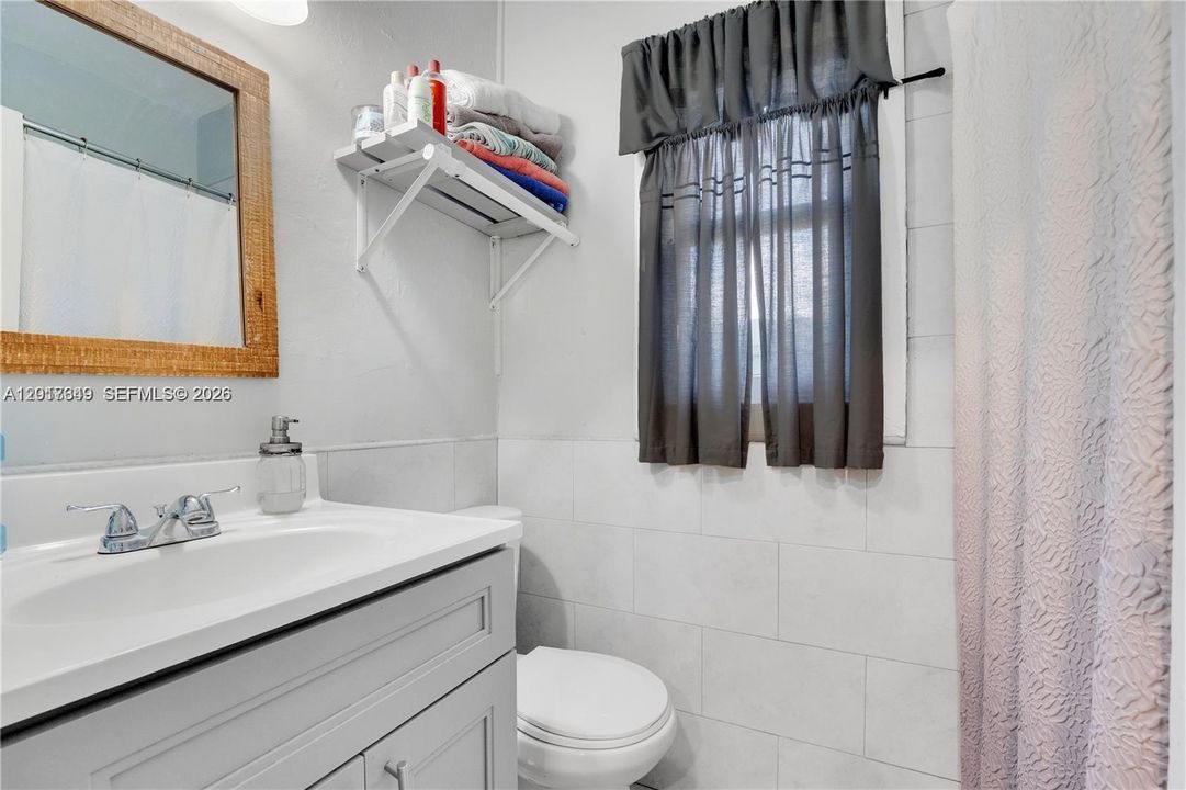 For Sale: $580,000 (0 beds, 0 baths, 1414 Square Feet)