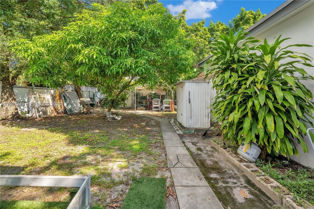 For Sale: $580,000 (0 beds, 0 baths, 1414 Square Feet)