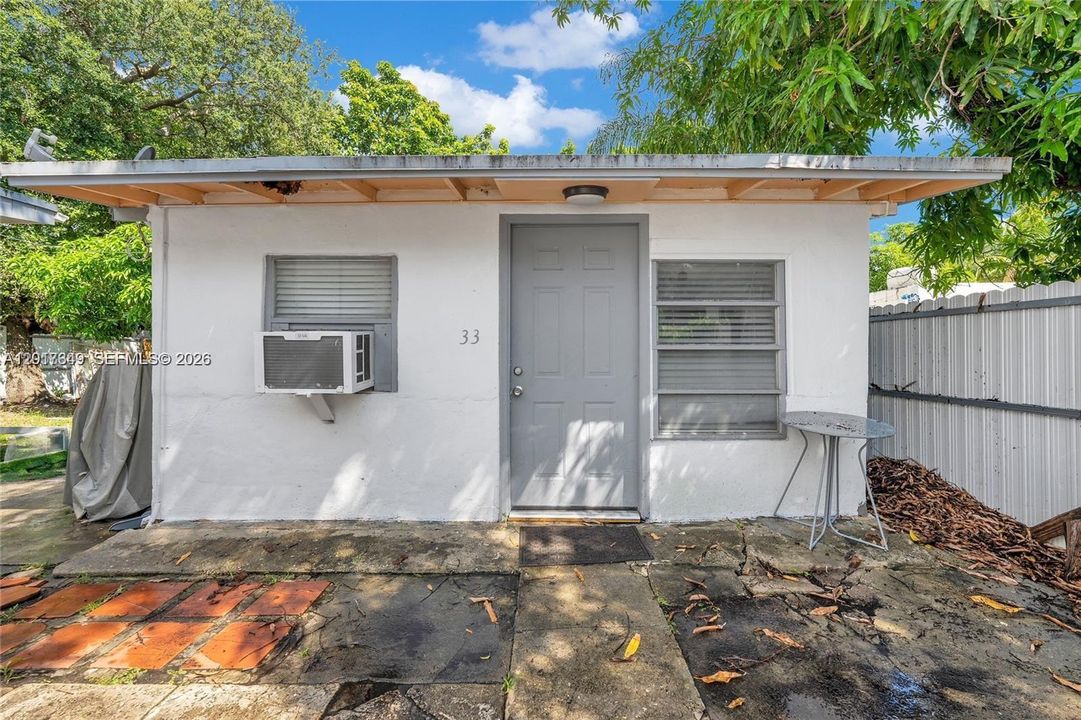 For Sale: $580,000 (0 beds, 0 baths, 1414 Square Feet)