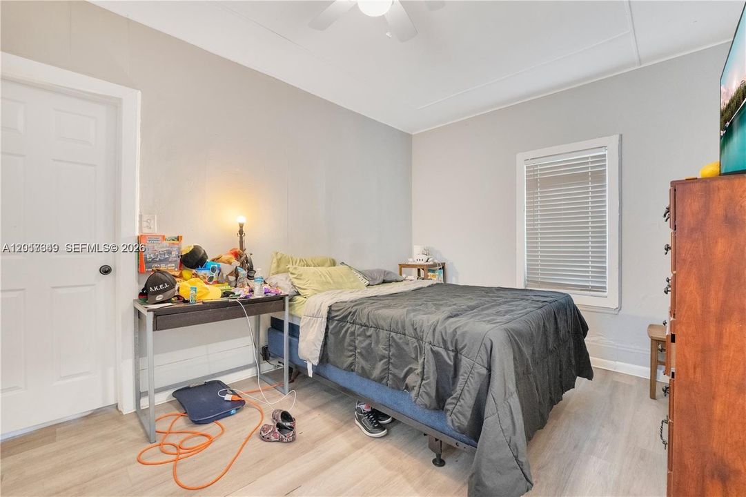 For Sale: $580,000 (0 beds, 0 baths, 1414 Square Feet)
