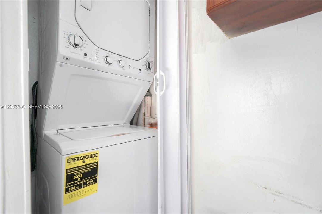 For Sale: $580,000 (0 beds, 0 baths, 1414 Square Feet)