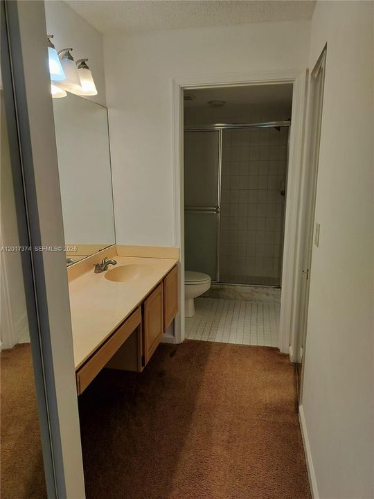 For Rent: $2,400 (2 beds, 2 baths, 1178 Square Feet)