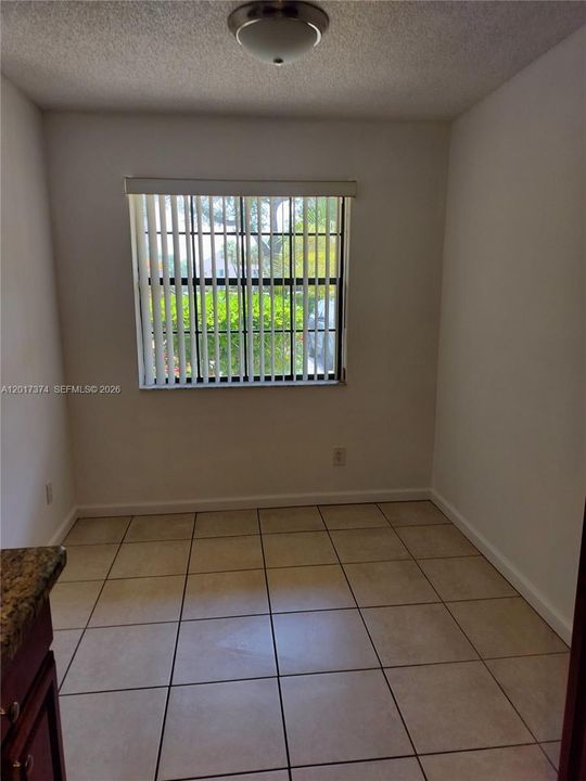 For Rent: $2,400 (2 beds, 2 baths, 1178 Square Feet)