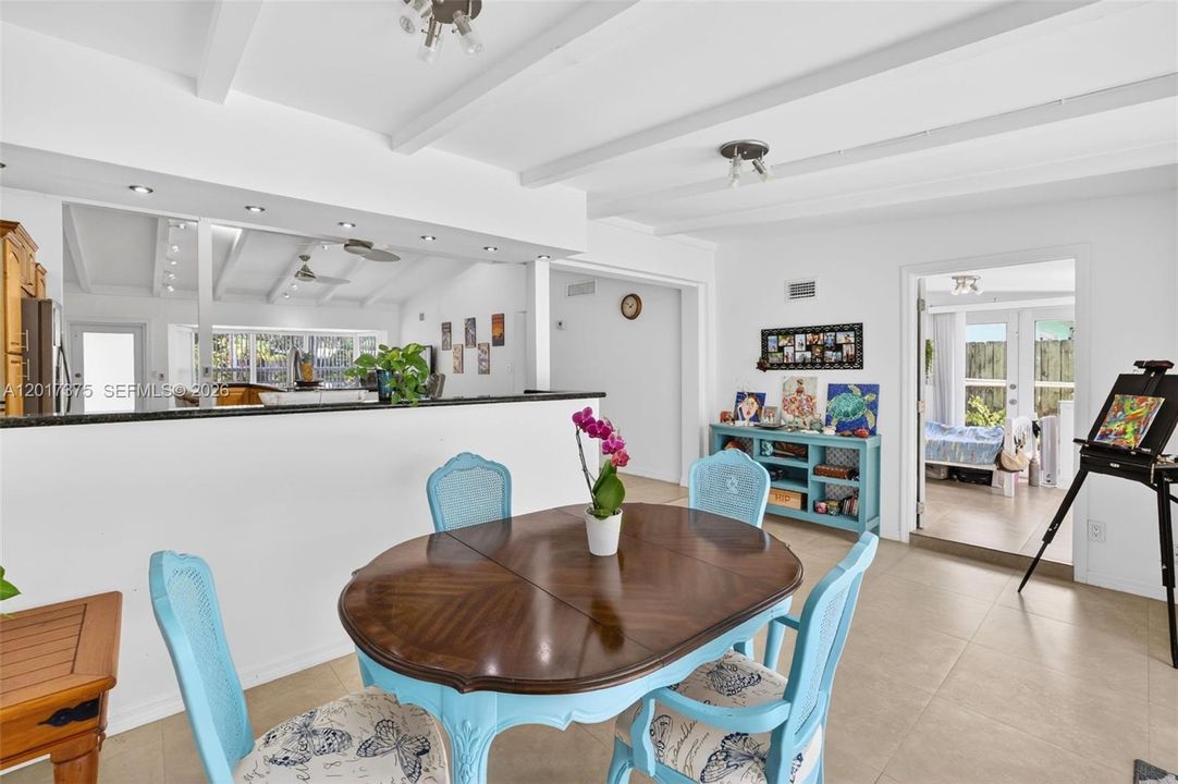 For Sale: $1,050,000 (4 beds, 3 baths, 1688 Square Feet)