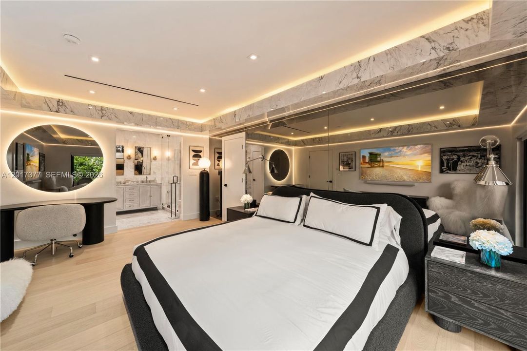 For Sale: $5,600,000 (5 beds, 4 baths, 3400 Square Feet)
