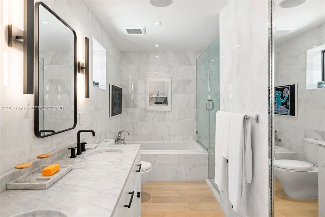 For Sale: $5,600,000 (5 beds, 4 baths, 3400 Square Feet)