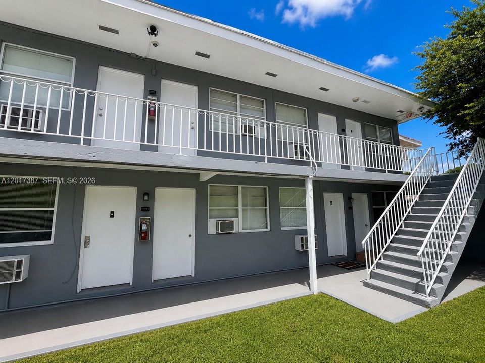 **Photo Disclaimer:**Some images have been virtually staged or digitally enhanced to illustrate the property's potential. Furniture, décor, finishes, and other elements shown may not be present in the home. Buyers are encouraged to visit the property in person to verify its current condition.