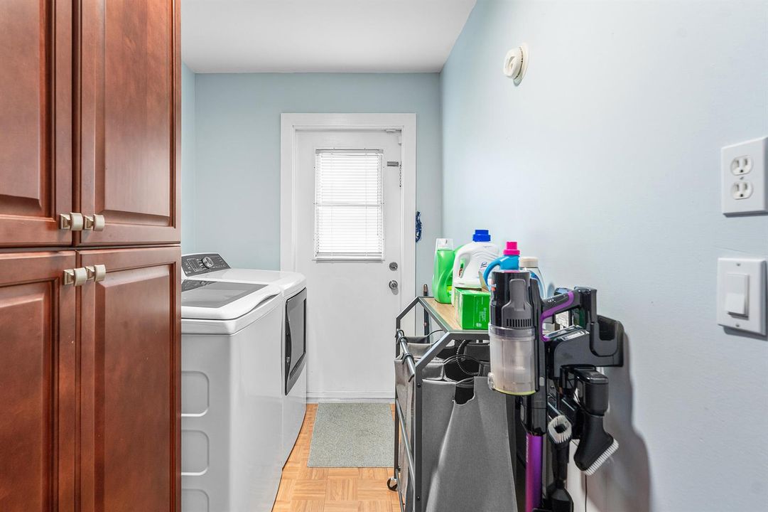 022-206ParkwoodDriveSouth-RoyalPalmBeach