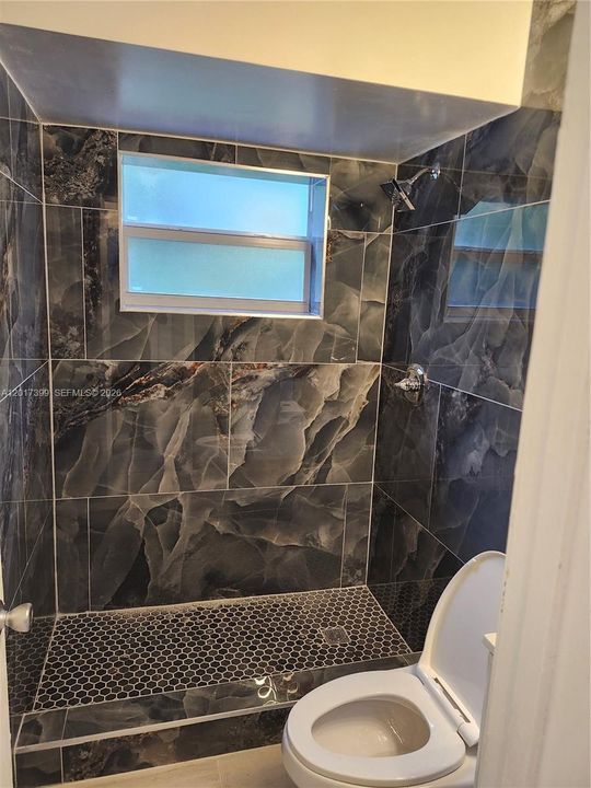Activo con contrato: $1,900 (2 camas, 1 baños, 0 Pies cuadrados)