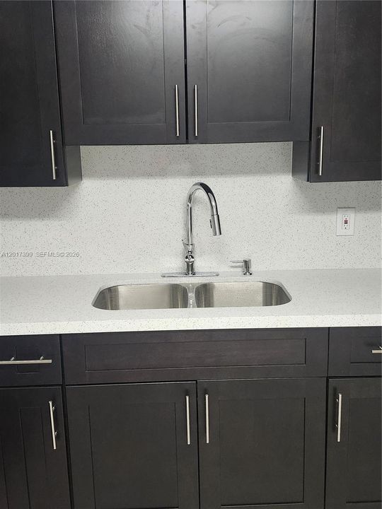 Activo con contrato: $1,900 (2 camas, 1 baños, 0 Pies cuadrados)