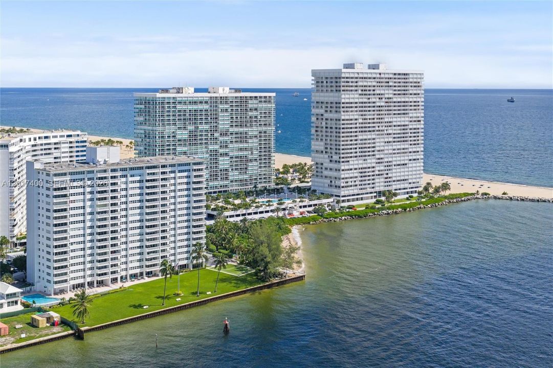 For Sale: $399,000 (1 beds, 1 baths, 900 Square Feet)