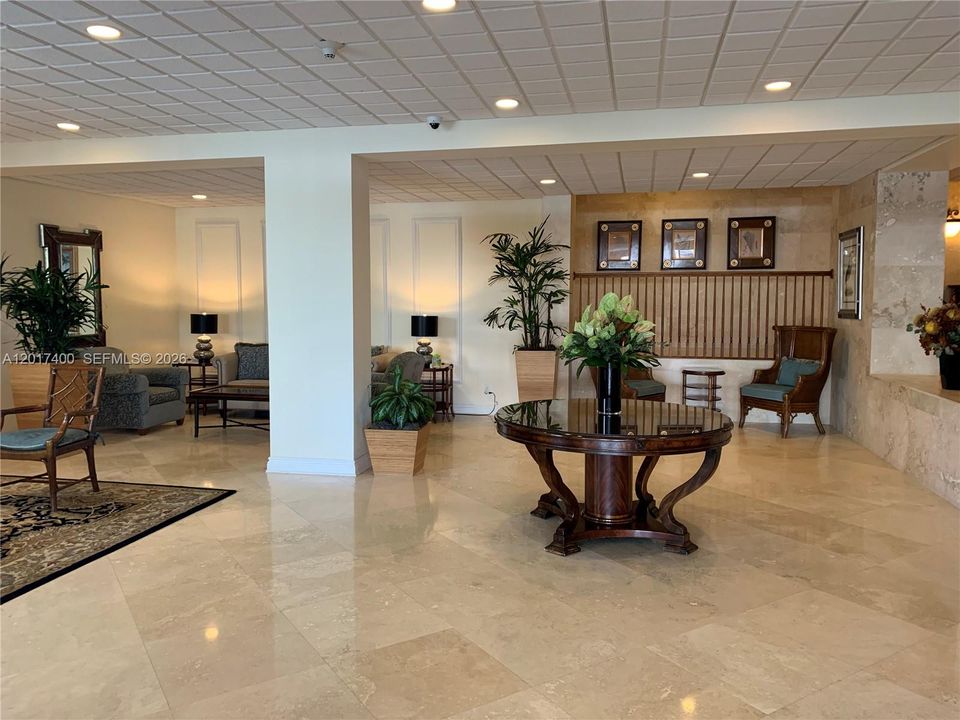 For Sale: $399,000 (1 beds, 1 baths, 900 Square Feet)