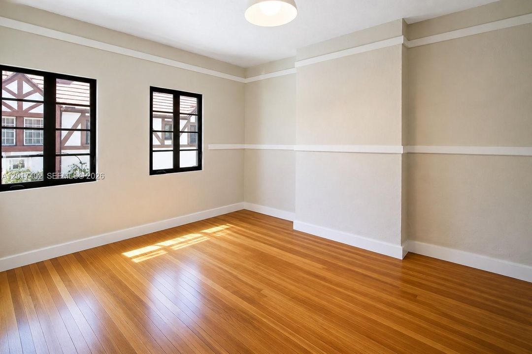 Second upstairs bedroom without furniture