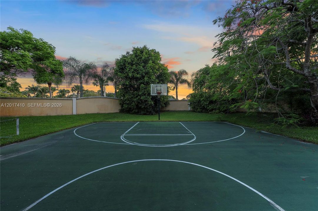 For Sale: $2,249,000 (4 beds, 4 baths, 4026 Square Feet)