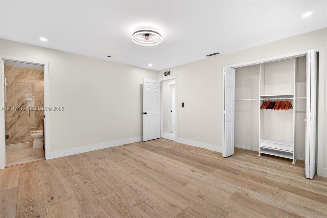 В аренду: $6,499 (4 спален, 2 ванн, 1789 Квадратных фут)