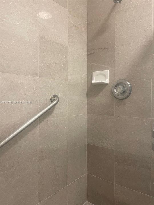 В аренду: $1,750 (1 спален, 1 ванн, 3472 Квадратных фут)