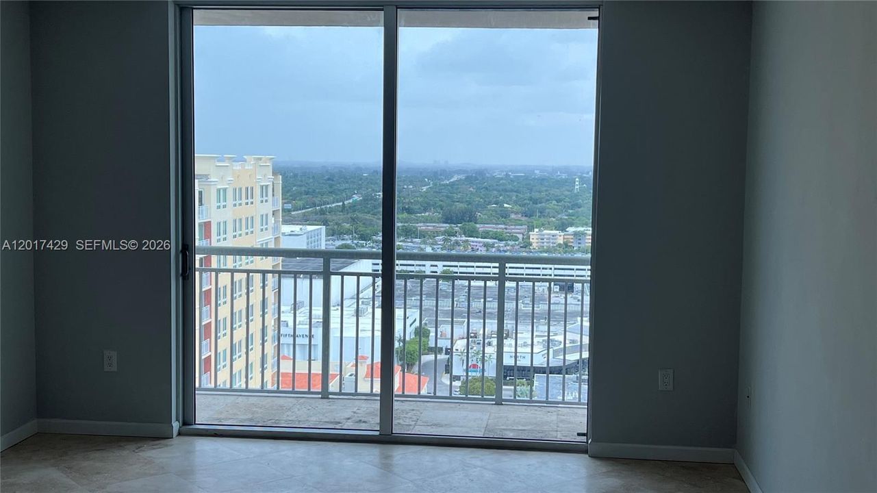 For Sale: $449,000 (2 beds, 2 baths, 1150 Square Feet)