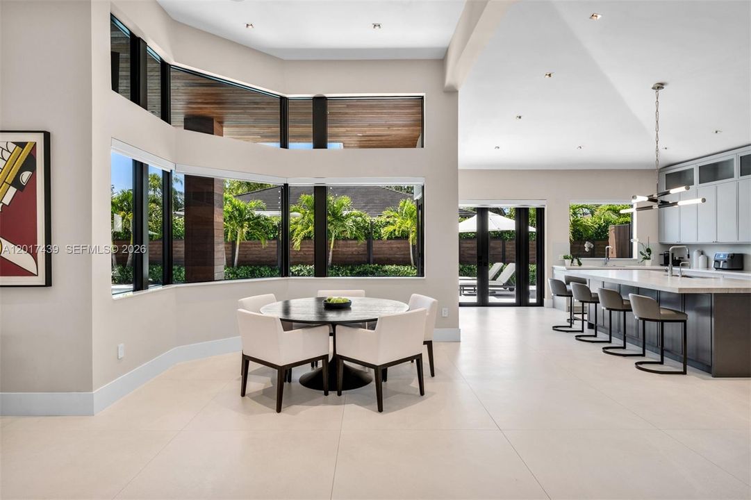 For Sale: $3,500,000 (5 beds, 4 baths, 4039 Square Feet)