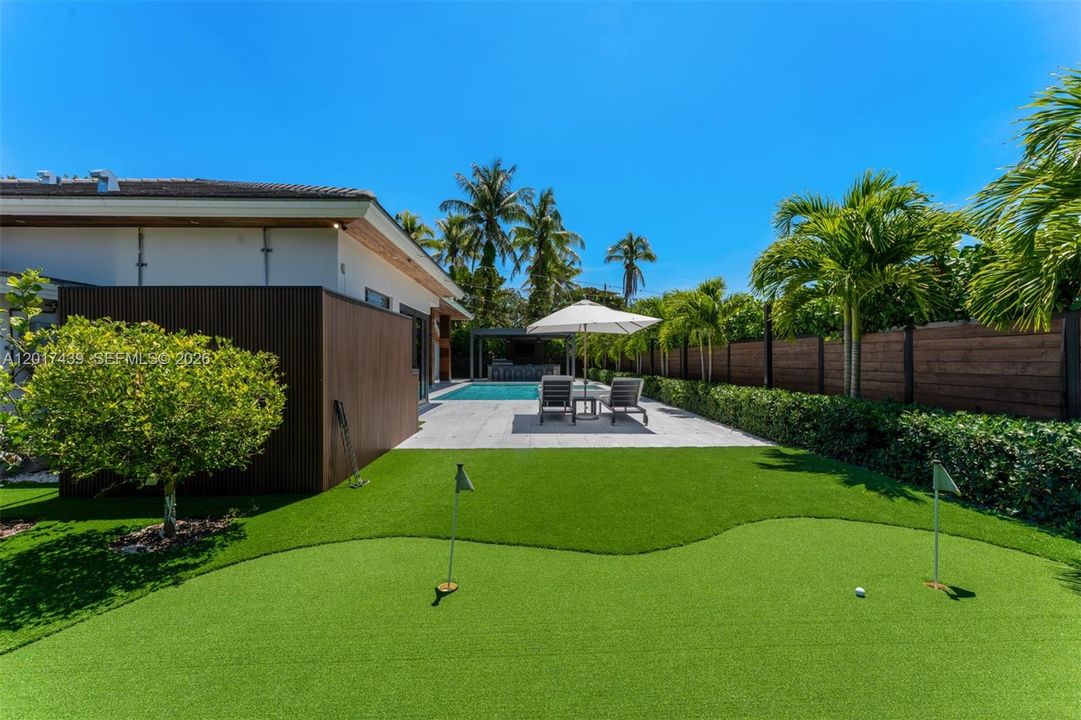 For Sale: $3,500,000 (5 beds, 4 baths, 4039 Square Feet)