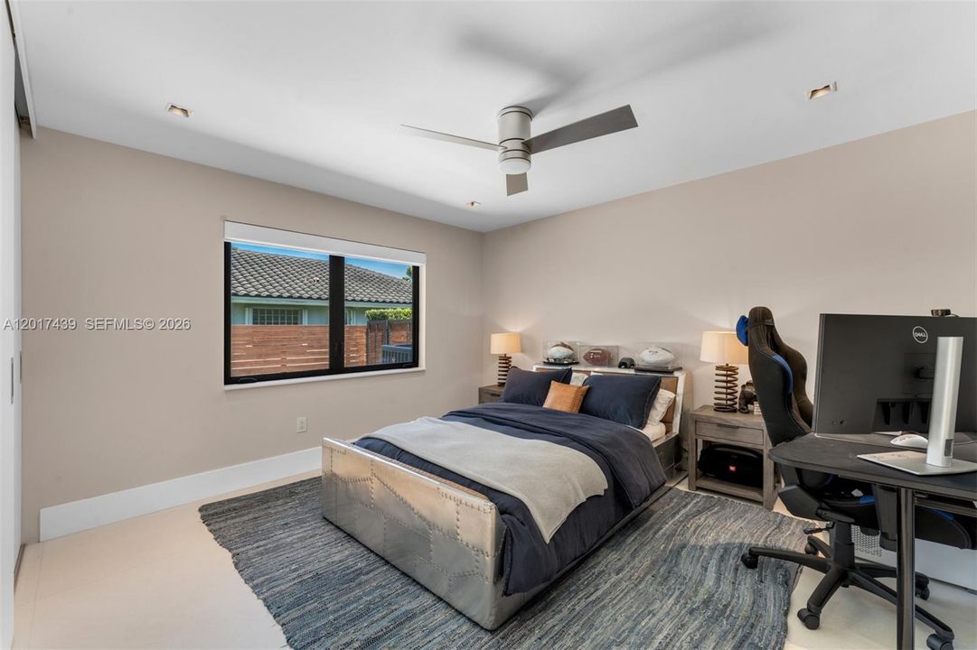 For Sale: $3,500,000 (5 beds, 4 baths, 4039 Square Feet)