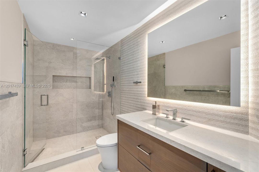For Sale: $3,500,000 (5 beds, 4 baths, 4039 Square Feet)