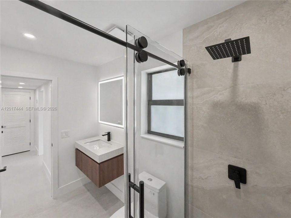 Active With Contract: $1,125,000 (3 beds, 2 baths, 1546 Square Feet)