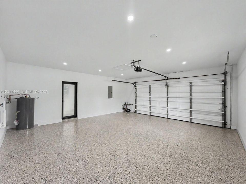 Active With Contract: $1,125,000 (3 beds, 2 baths, 1546 Square Feet)