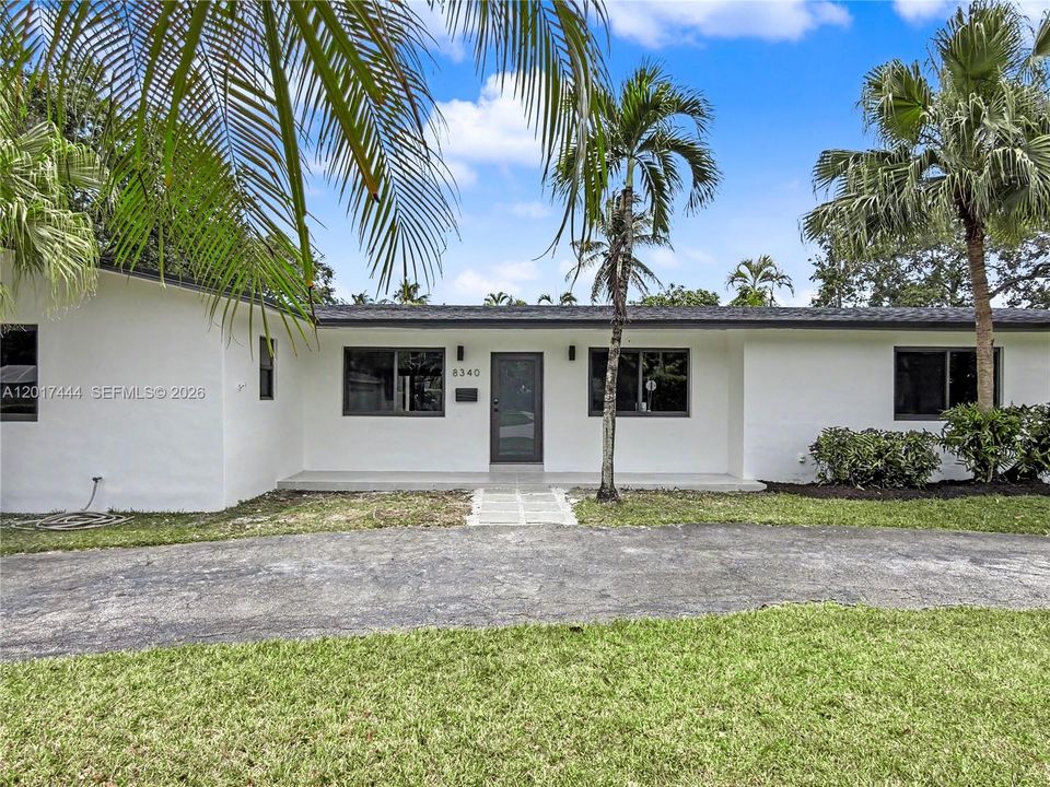 Active With Contract: $1,125,000 (3 beds, 2 baths, 1546 Square Feet)