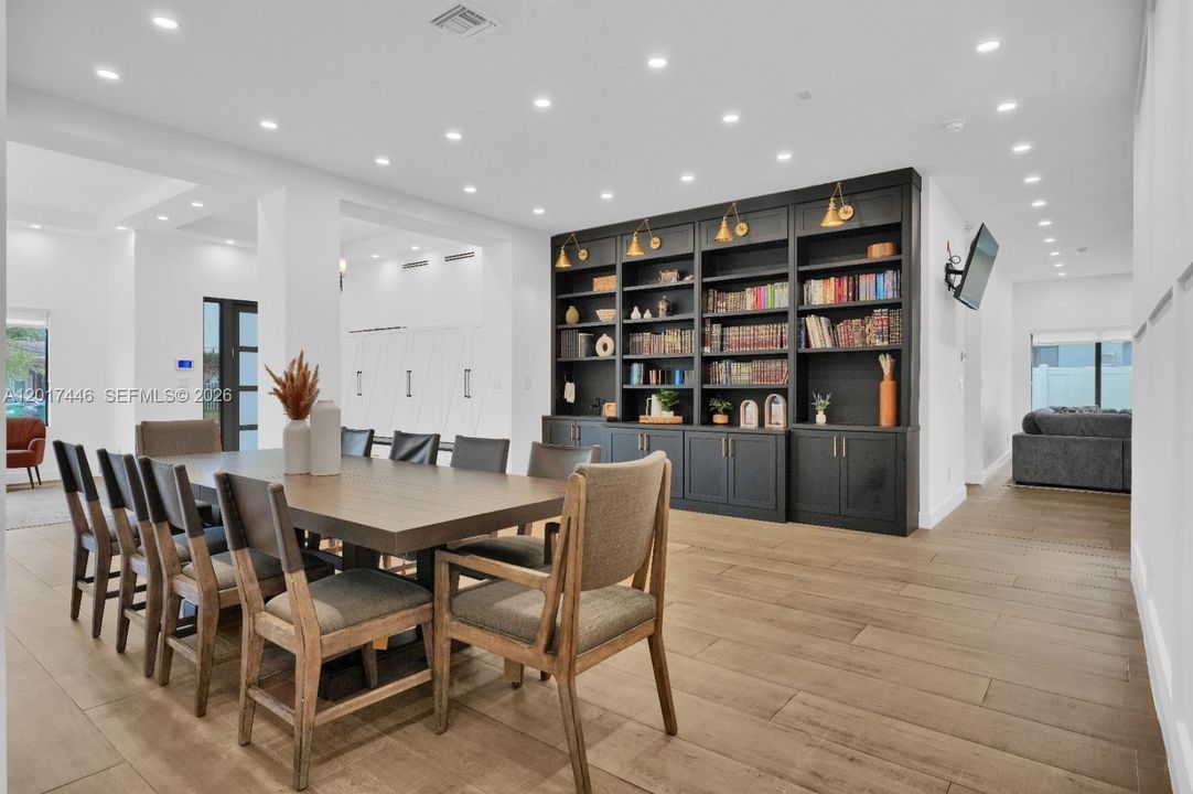 En Venta: $4,200,000 (6 camas, 5 baños, 4662 Pies cuadrados)