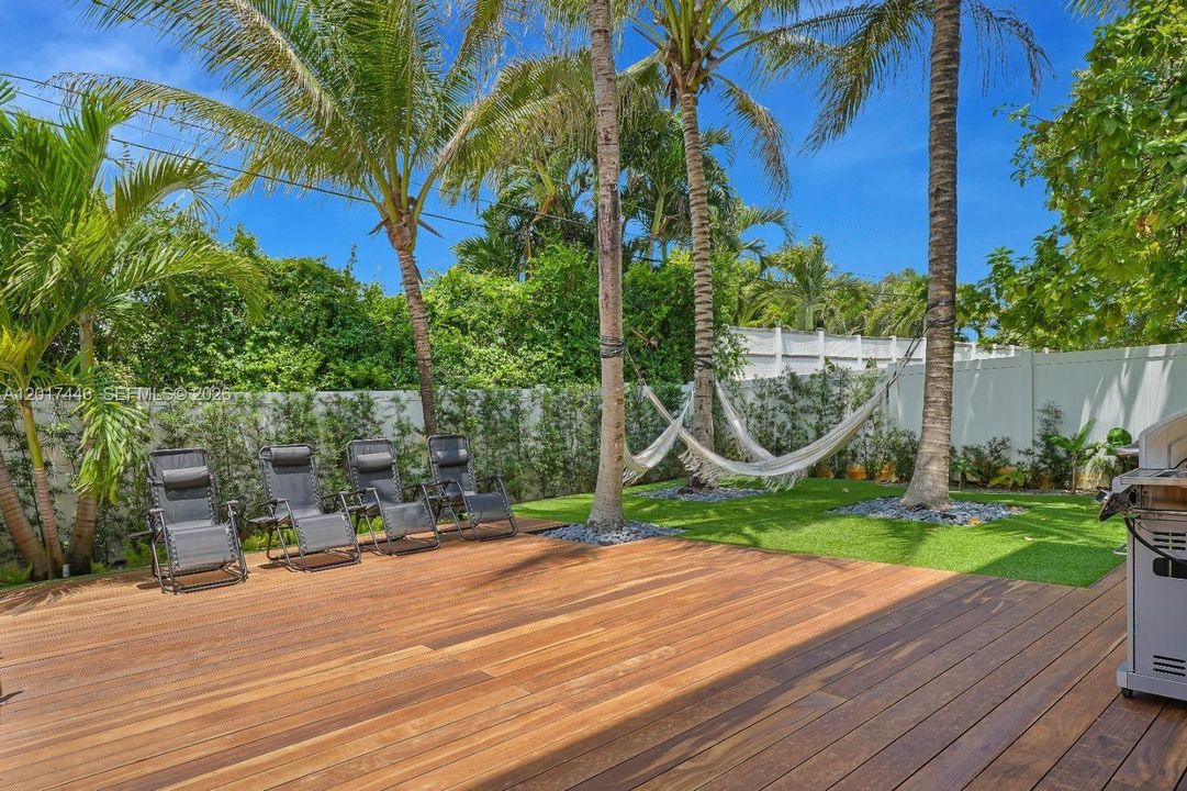 En Venta: $4,200,000 (6 camas, 5 baños, 4662 Pies cuadrados)