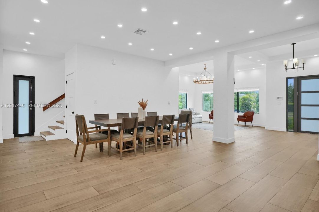 En Venta: $4,200,000 (6 camas, 5 baños, 4662 Pies cuadrados)