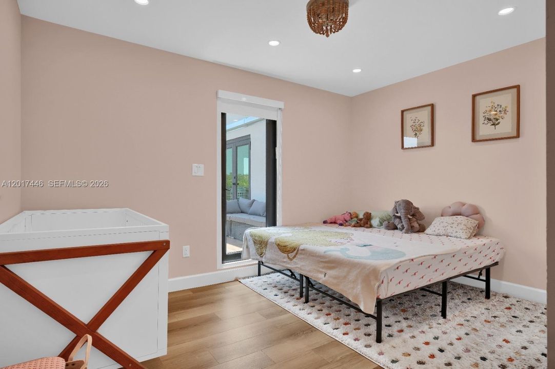 En Venta: $4,200,000 (6 camas, 5 baños, 4662 Pies cuadrados)