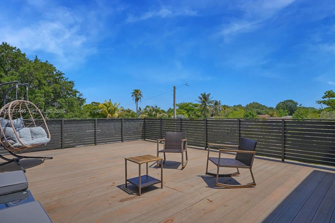 En Venta: $4,200,000 (6 camas, 5 baños, 4662 Pies cuadrados)