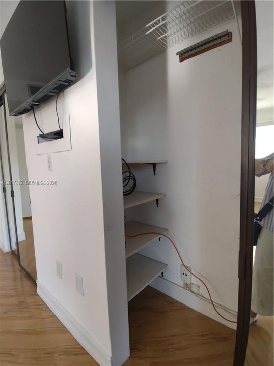 Activo con contrato: $3,600 (2 camas, 2 baños, 1640 Pies cuadrados)