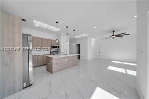En Venta: $330,000 (3 camas, 2 baños, 0 Pies cuadrados)