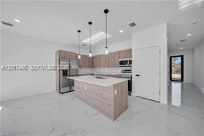 En Venta: $330,000 (3 camas, 2 baños, 0 Pies cuadrados)